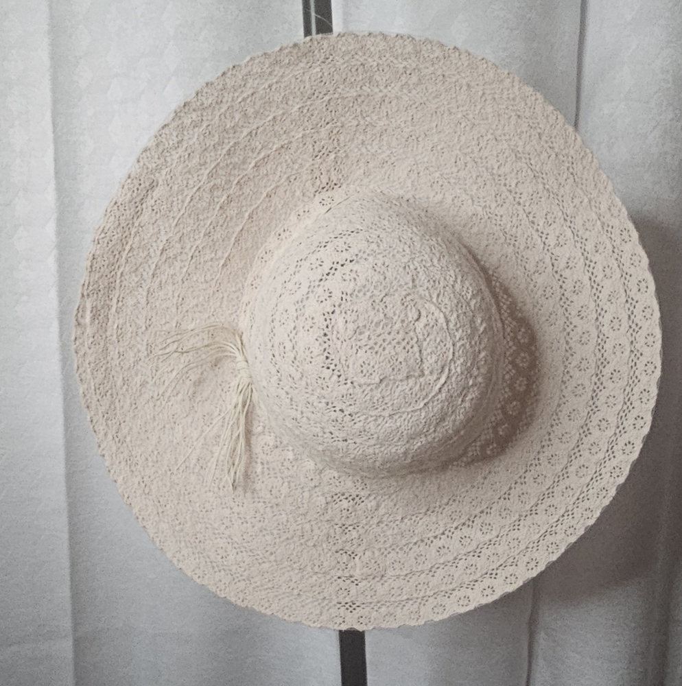 Elegant Cream Sun Hat
